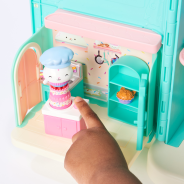 Gabby's Dollhouse - Deluxe Room - Bakey With Cakey Kitchen